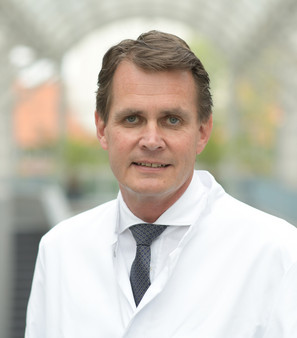 Prof.Ulrich Stöckle-Geschäftsf. Direktor des Centrums f. Muskuloskeletale Chirurgie